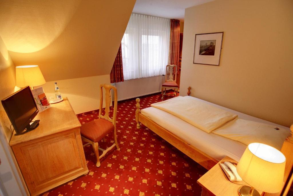Hotel Kronprinz Garni มินเดิน ภายนอก รูปภาพ